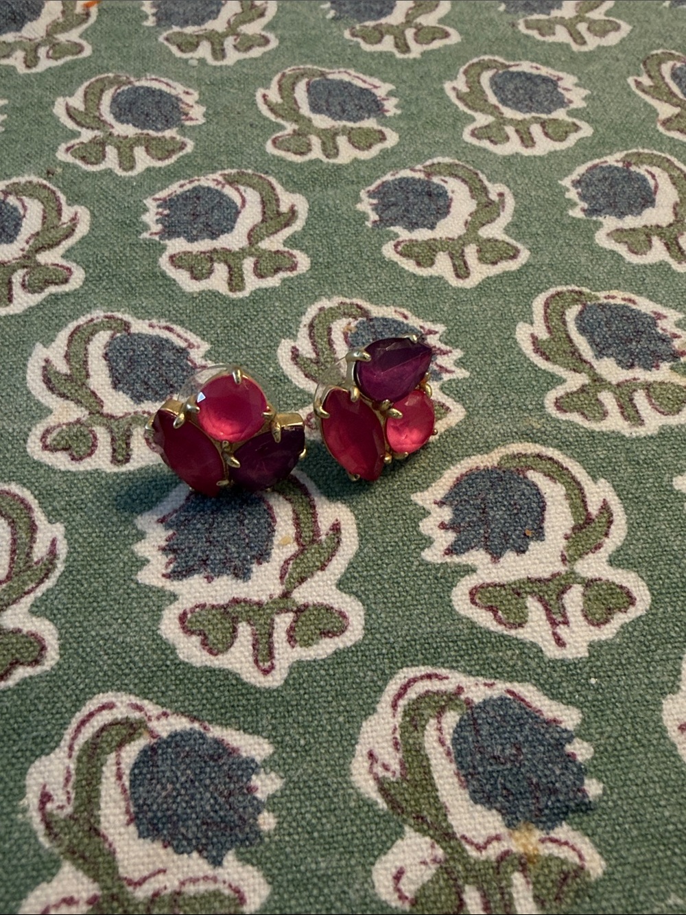 Spartina Gold-Tone Pink & Purple Stone Cluster Stud Earrings